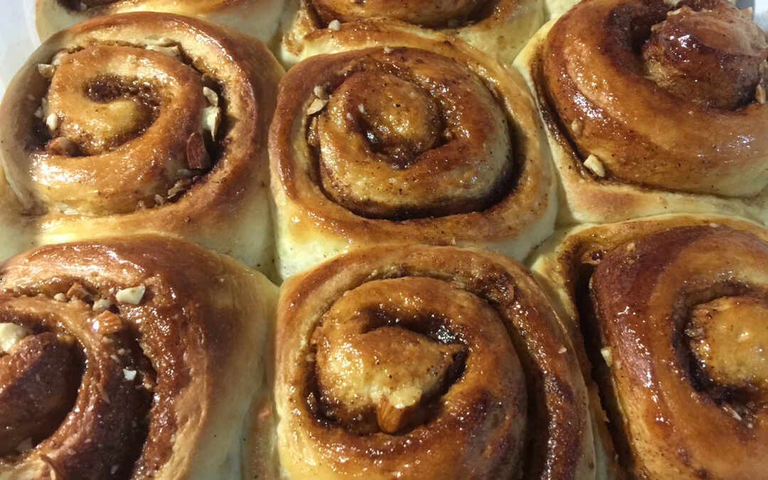 Nilai Gizi dan Manfaat Kesehatan Cinnamon Roll